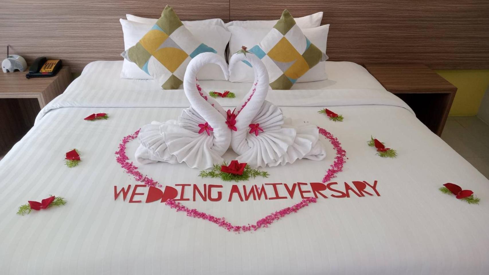 The Lantern Resorts Patong - Sha Extra Plus Bagian luar foto