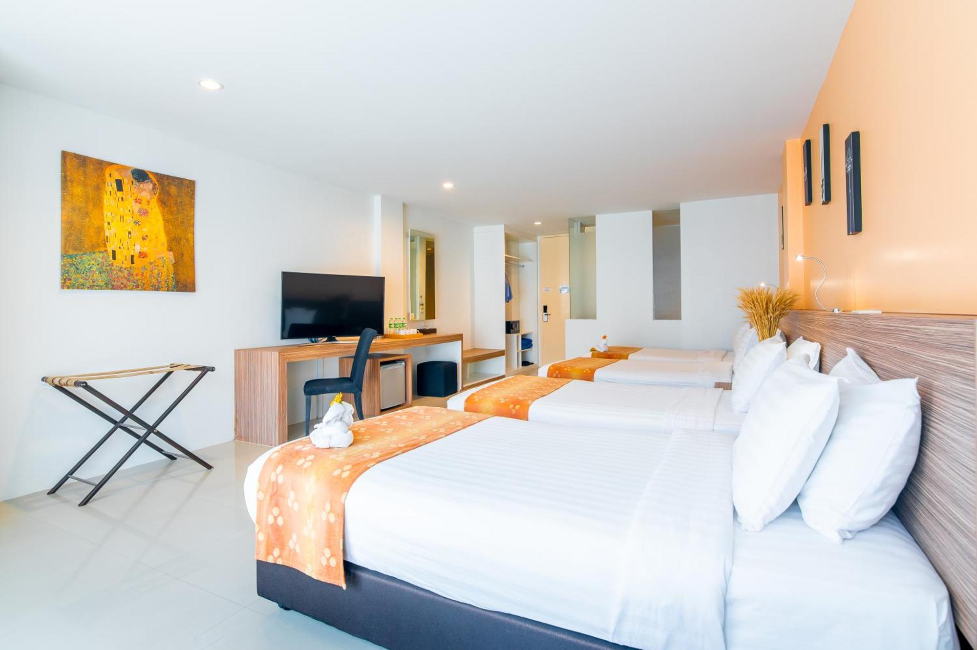 The Lantern Resorts Patong - Sha Extra Plus Bagian luar foto