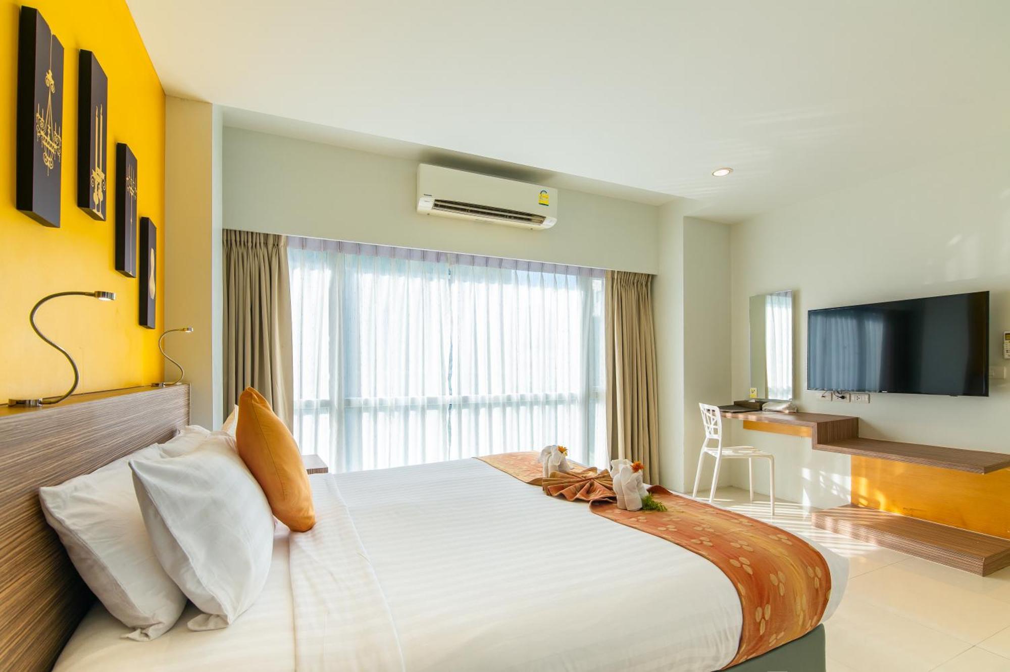 The Lantern Resorts Patong - Sha Extra Plus Bagian luar foto