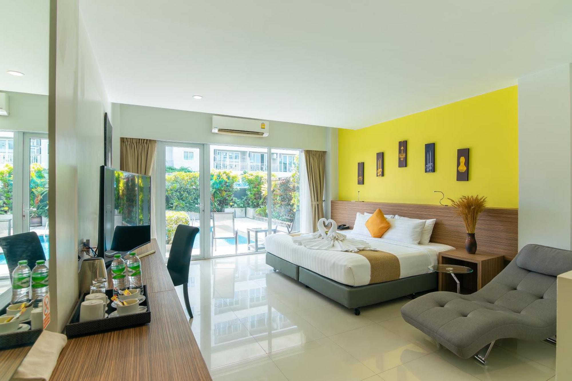 The Lantern Resorts Patong - Sha Extra Plus Bagian luar foto