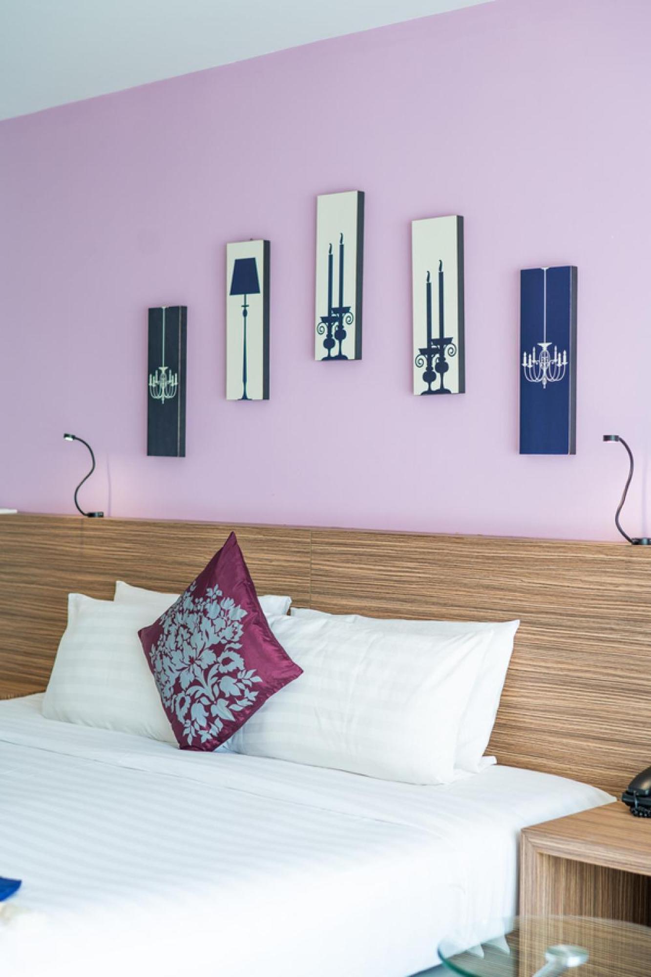 The Lantern Resorts Patong - Sha Extra Plus Bagian luar foto